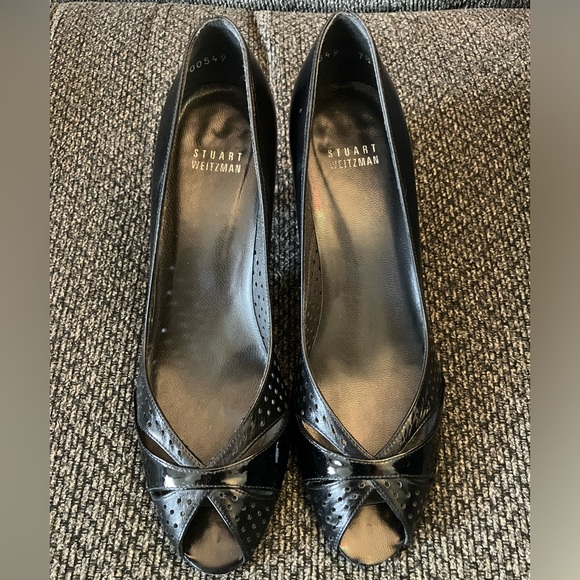 Stuart weitzman  black leather peep toe heels  7 1/2 (narrow) - Picture 1 of 7